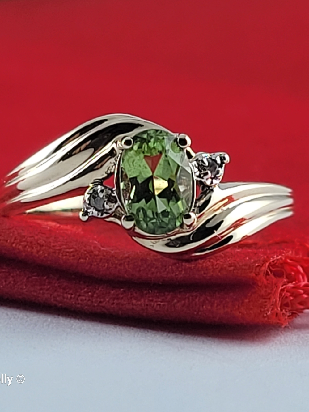 14K Yellow Gold Green Tourmaline and Genuine Diamond Ring Size 5.75 - Solid Gold